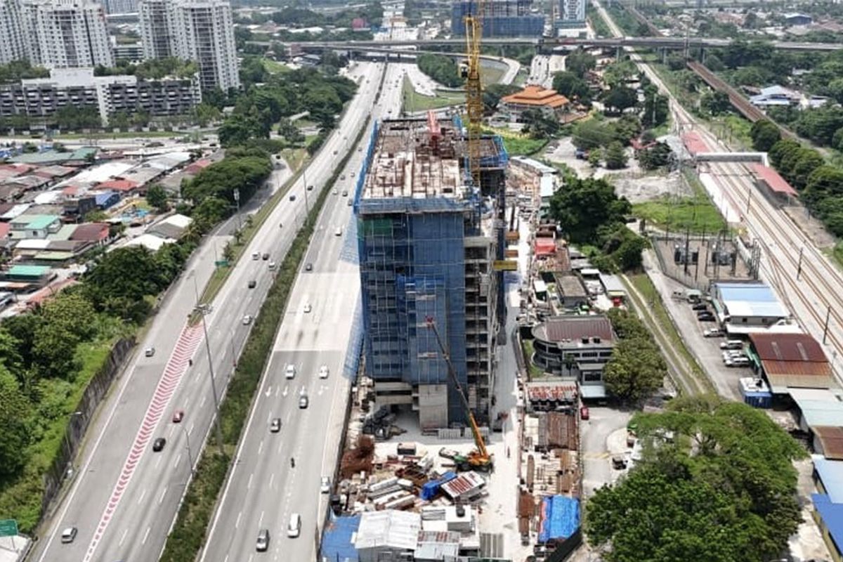Arte Star Construction Progress Apr 02